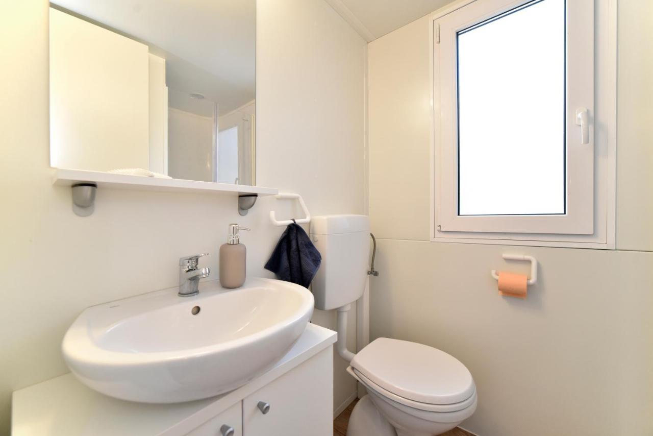Mobile Home Posidonija Biograd Na Moru Eksteriør bilde